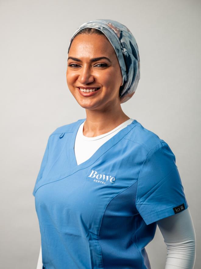 Dr Einas